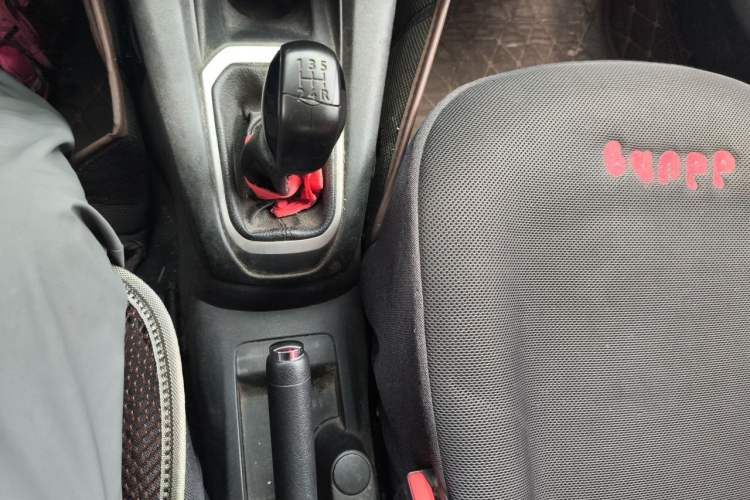 Used Peugeot 301 2014 1.6L Manual Comfort Edition Gear Lever