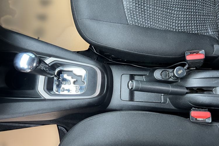 Used Peugeot 301 2014 1.6L Automatic Comfort Edition Gear Lever
