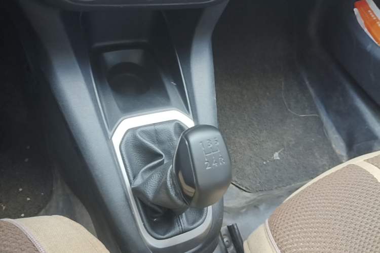 Used Peugeot 301 2014 1.6L Manual Comfort Edition Gear Lever