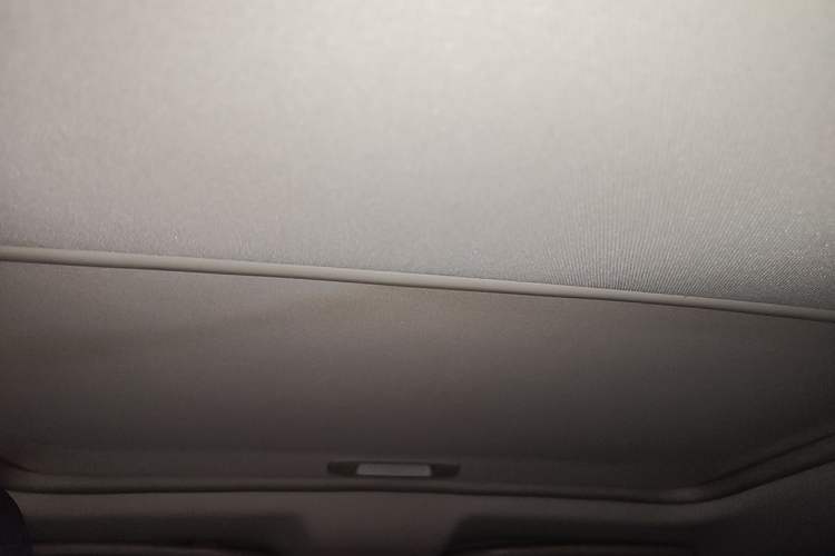 Used Peugeot 301 2014 1.6L Manual Luxury Edition Headliner