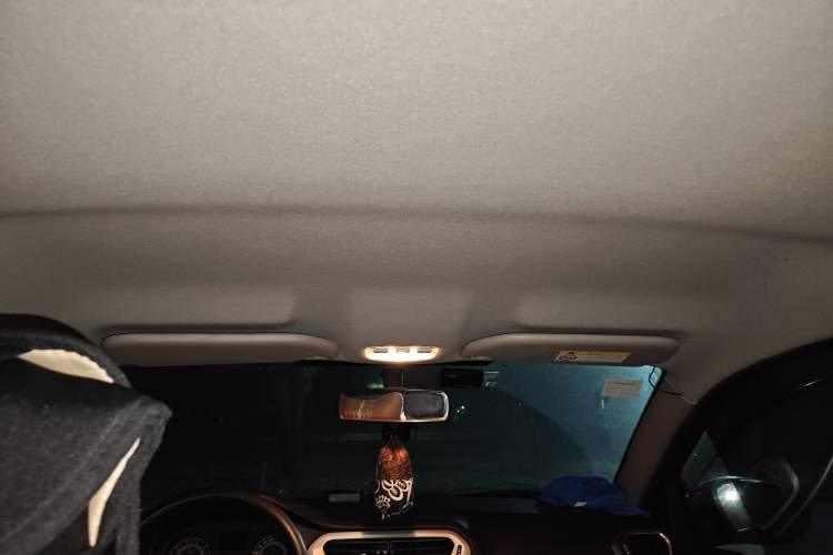 Used Peugeot 301 2014 1.6L Automatic Comfort Edition Headliner