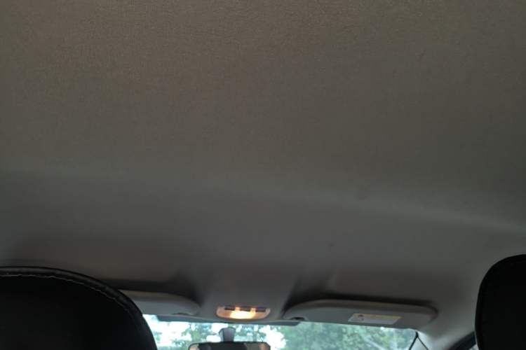 Used Peugeot 301 2014 1.6L Manual Comfort Edition Headliner