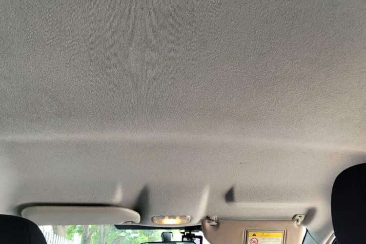Used Peugeot 301 2014 1.6L Automatic Comfort Edition Headliner