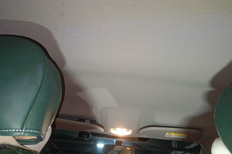 Used Peugeot 301 2014 1.6L Automatic Comfort Edition Headliner