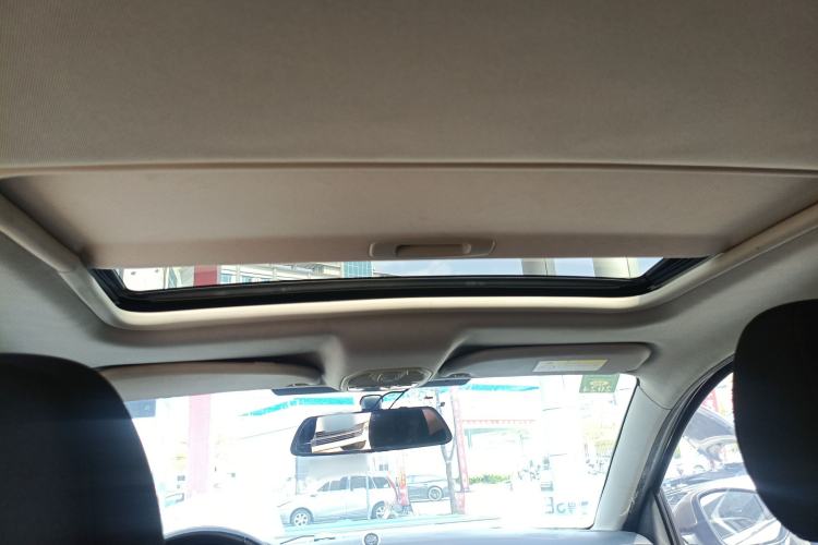 Used Peugeot 301 2014 1.6L Automatic Luxury Edition Headliner