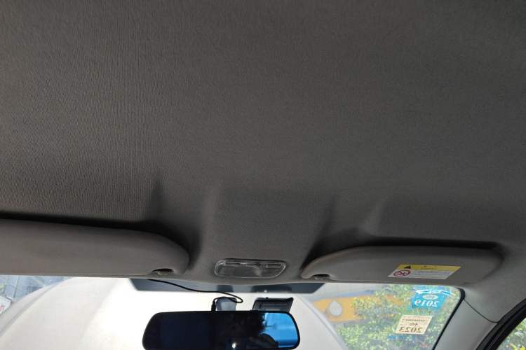 Used Peugeot 301 2014 1.6L Automatic Comfort Edition Headliner