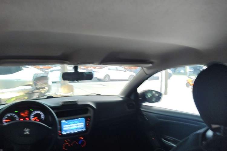Used Peugeot 301 2014 1.6L Manual Comfort Edition Headliner
