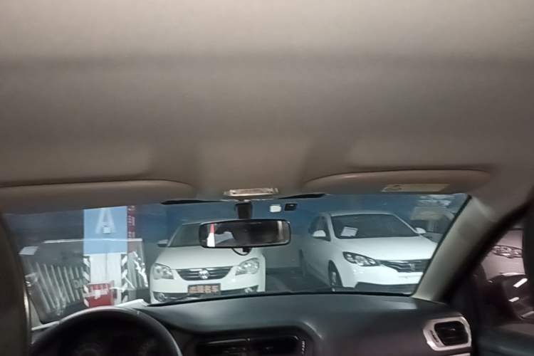 Used Peugeot 301 2014 1.6L Manual Comfort Edition Headliner