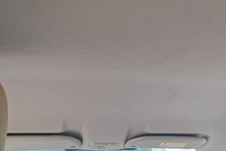Used Peugeot 301 2014 1.6L Manual Comfort Edition Headliner