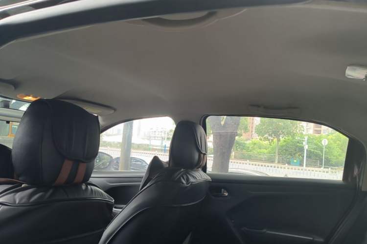 Used Peugeot 301 2014 1.6L Manual Comfort Edition Headliner