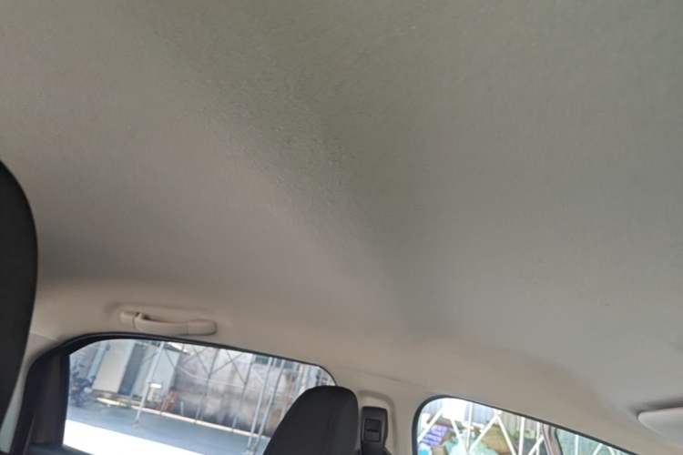 Used Peugeot 301 2014 1.6L Automatic Comfort Edition Headliner