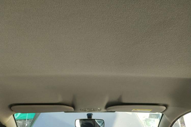 Used Peugeot 301 2014 1.6L Manual Comfort Edition Headliner