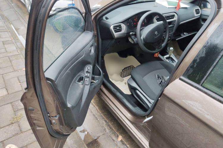 Used Peugeot 301 2014 1.6L Automatic Comfort Edition Interior 3