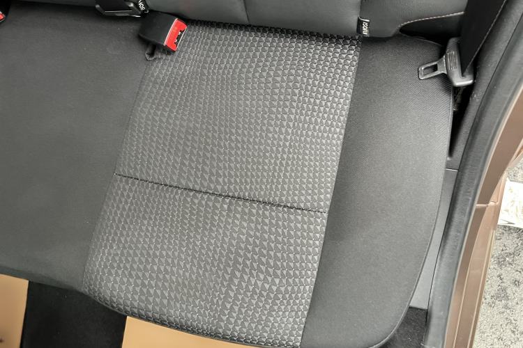 Used Peugeot 301 2014 1.6L Automatic Comfort Edition Interior 5