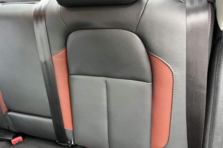 Used Peugeot 301 2014 1.6L Automatic Comfort Edition Interior 6