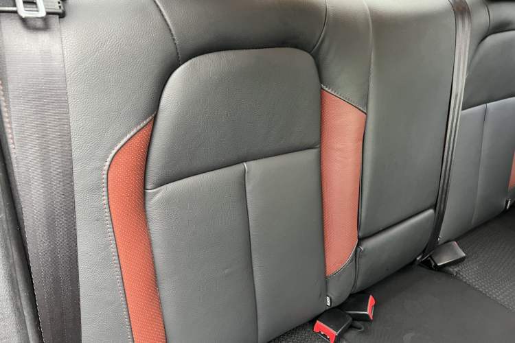 Used Peugeot 301 2014 1.6L Automatic Comfort Edition Interior 9