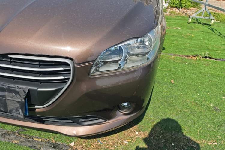 Used Peugeot 301 2014 1.6L Manual Comfort Edition Left Front Headlight