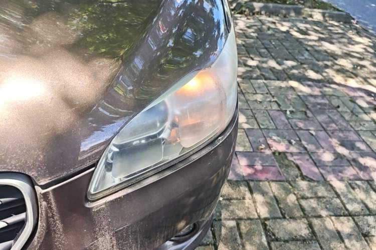 Used Peugeot 301 2014 1.6L Manual Comfort Edition Left Front Headlight