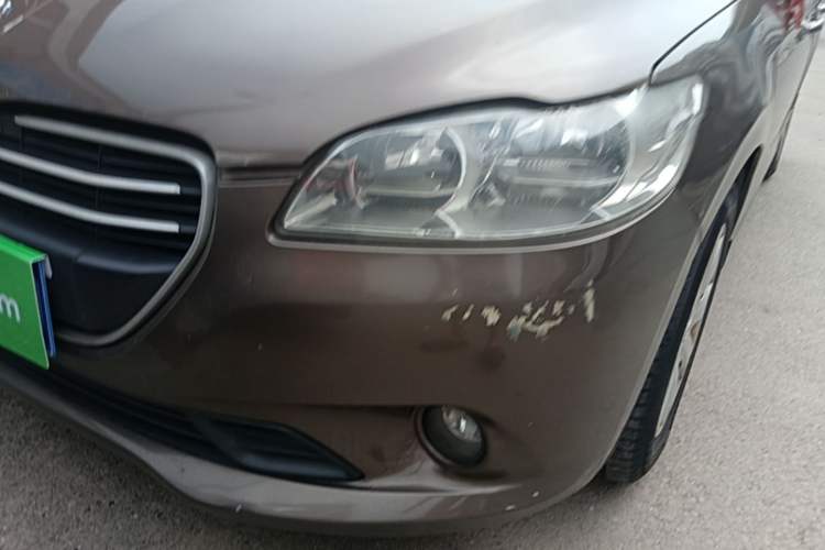Used Peugeot 301 2014 1.6L Manual Comfort Edition Left Front Headlight