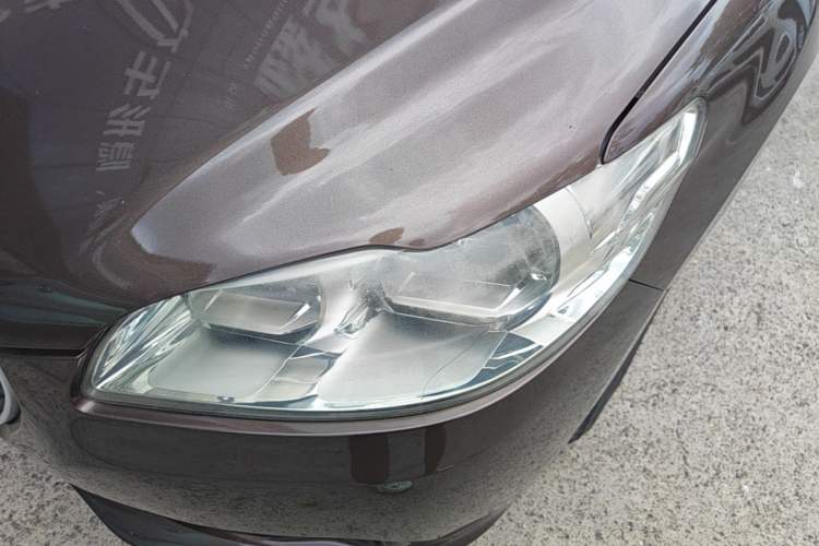 Used Peugeot 301 2014 1.6L Manual Comfort Edition Left Front Headlight