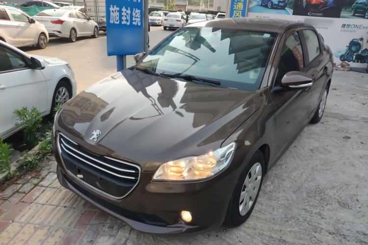 Used Peugeot 301 2014 1.6L Automatic Comfort Edition Left Front Headlight