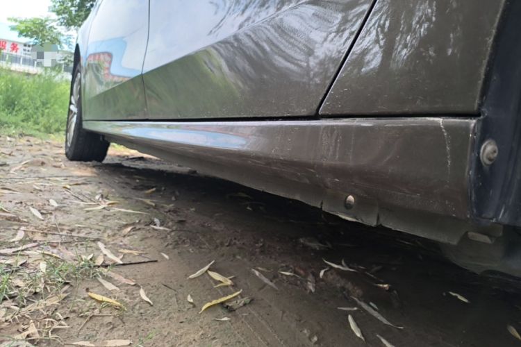 Used Peugeot 301 2014 1.6L Manual Comfort Edition Left Side Sill