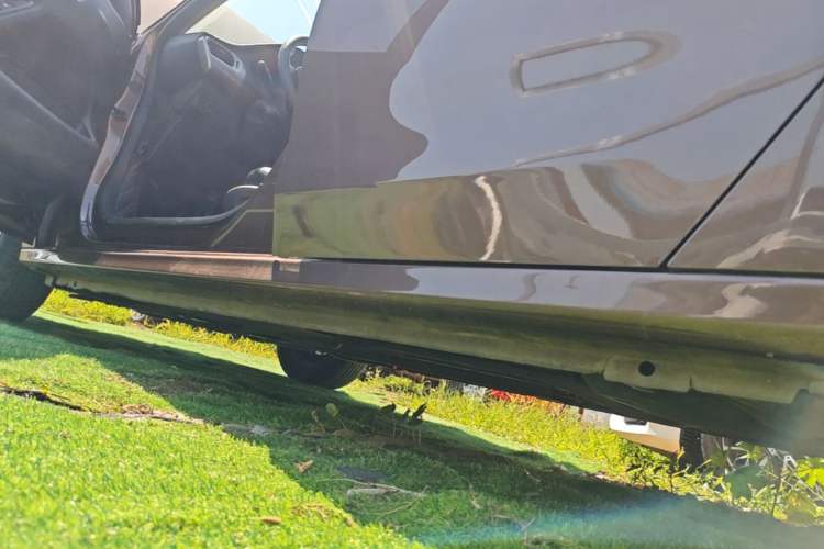 Used Peugeot 301 2014 1.6L Manual Comfort Edition Left Side Sill