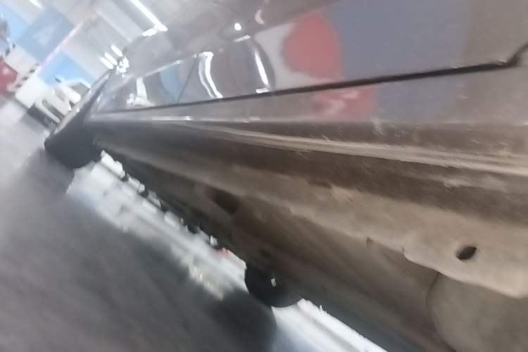 Used Peugeot 301 2014 1.6L Manual Comfort Edition Left Side Sill