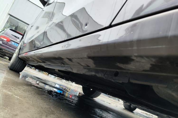 Used Peugeot 301 2014 1.6L Manual Comfort Edition Left Side Sill