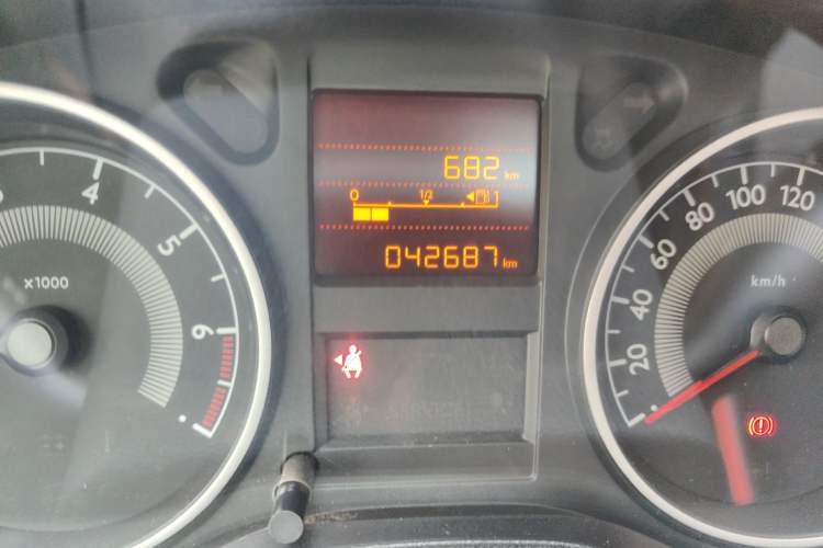 Used Peugeot 301 2014 1.6L Manual Luxury Edition Odometer Close Up