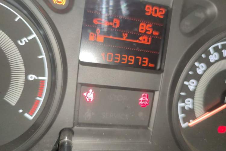 Used Peugeot 301 2014 1.6L Manual Comfort Edition Odometer Close Up