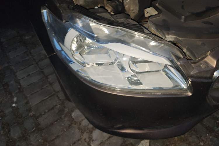 Used Peugeot 301 2014 1.6L Manual Luxury Edition Right Front Headlight