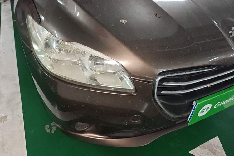 Used Peugeot 301 2014 1.6L Manual Luxury Edition Right Front Headlight