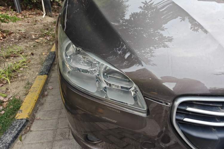 Used Peugeot 301 2014 1.6L Automatic Comfort Edition Right Front Headlight