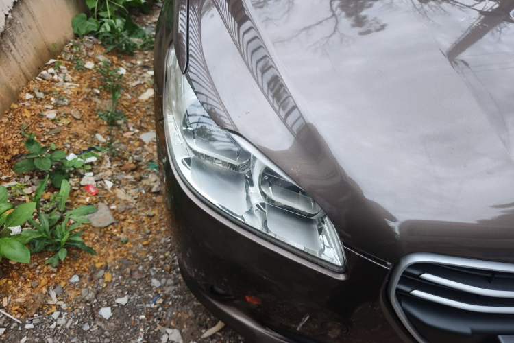 Used Peugeot 301 2014 1.6L Manual Comfort Edition CNG Right Front Headlight