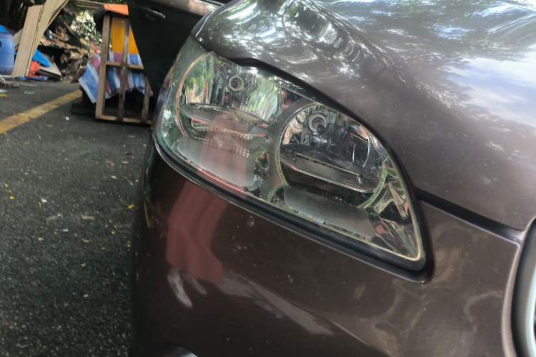 Used Peugeot 301 2014 1.6L Automatic Comfort Edition Right Front Headlight