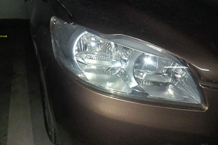 Used Peugeot 301 2014 1.6L Automatic Comfort Edition Right Front Headlight