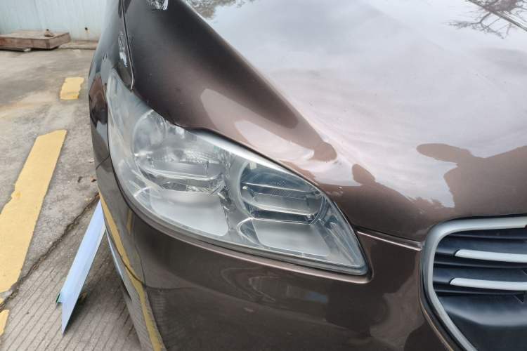 Used Peugeot 301 2014 1.6L Manual Comfort Edition Right Front Headlight