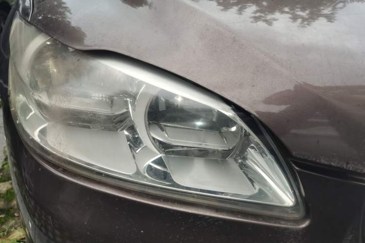 Used Peugeot 301 2014 1.6L Automatic Comfort Edition Right Front Headlight