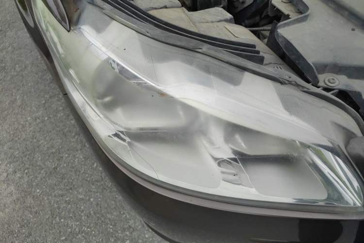 Used Peugeot 301 2014 1.6L Manual Comfort Edition Right Front Headlight