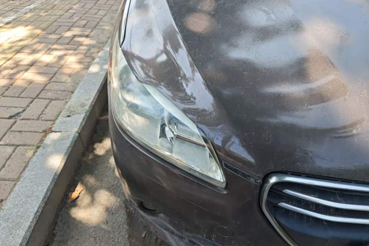 Used Peugeot 301 2014 1.6L Manual Comfort Edition Right Front Headlight