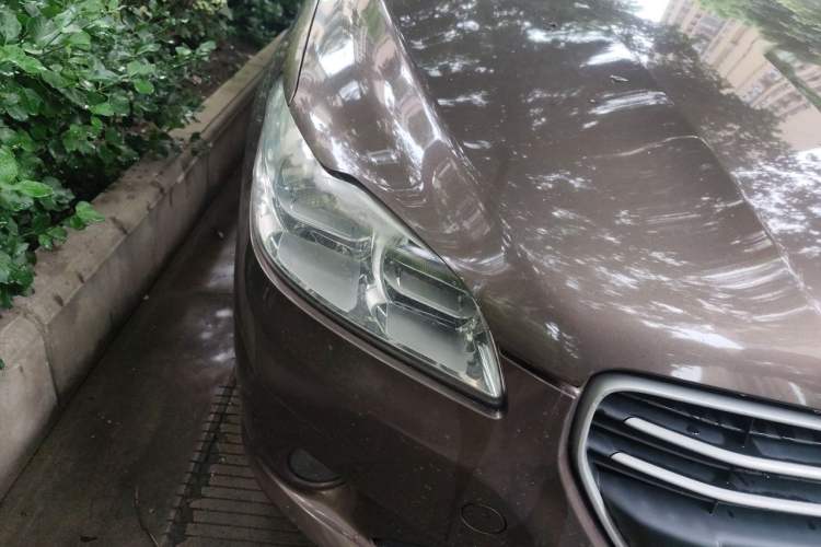 Used Peugeot 301 2014 1.6L Manual Comfort Edition Right Front Headlight
