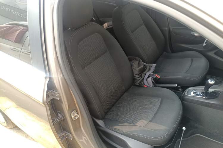 Used Peugeot 301 2014 1.6L Automatic Luxury Edition Right Front Seat