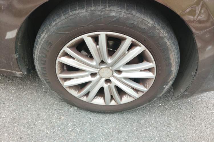 Used Peugeot 301 2014 1.6L Automatic Comfort Edition Right Front Wheel Hub