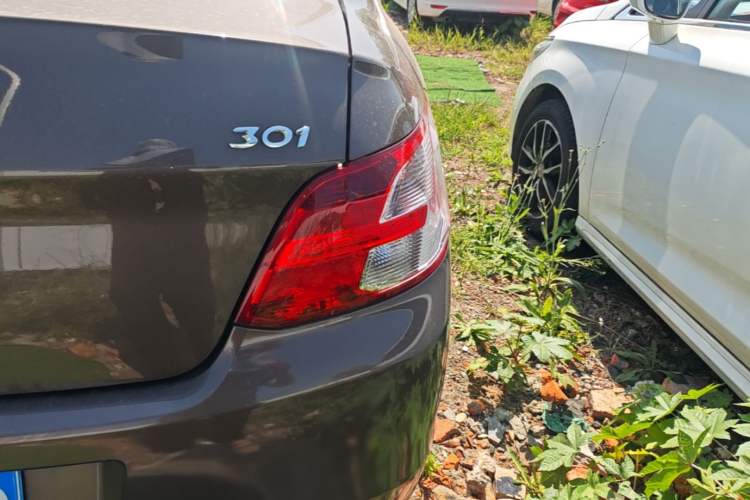 Used Peugeot 301 2014 1.6L Manual Comfort Edition Right Rear Taillight