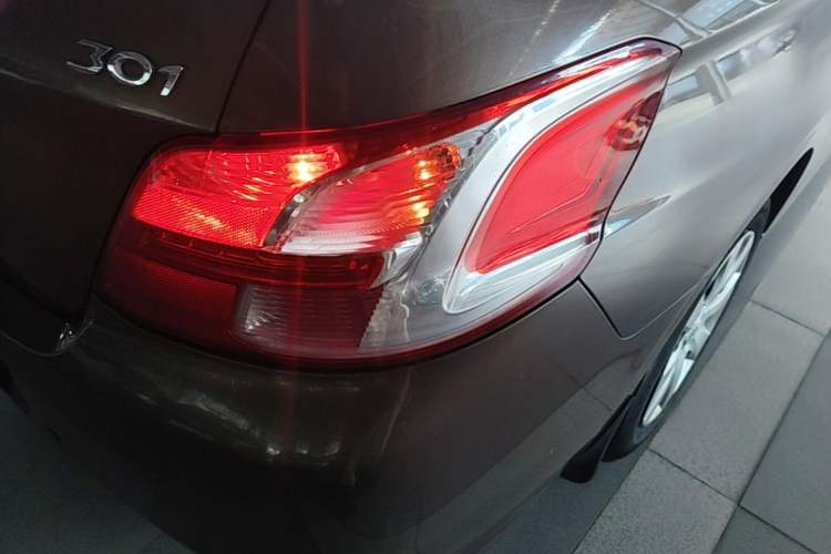 Used Peugeot 301 2014 1.6L Manual Comfort Edition Right Rear Taillight