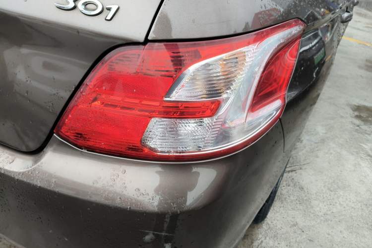 Used Peugeot 301 2014 1.6L Manual Comfort Edition Right Rear Taillight