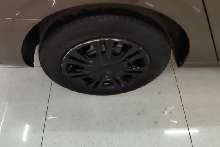 Used Peugeot 301 2014 1.6L Automatic Comfort Edition Right Rear Wheel Hub