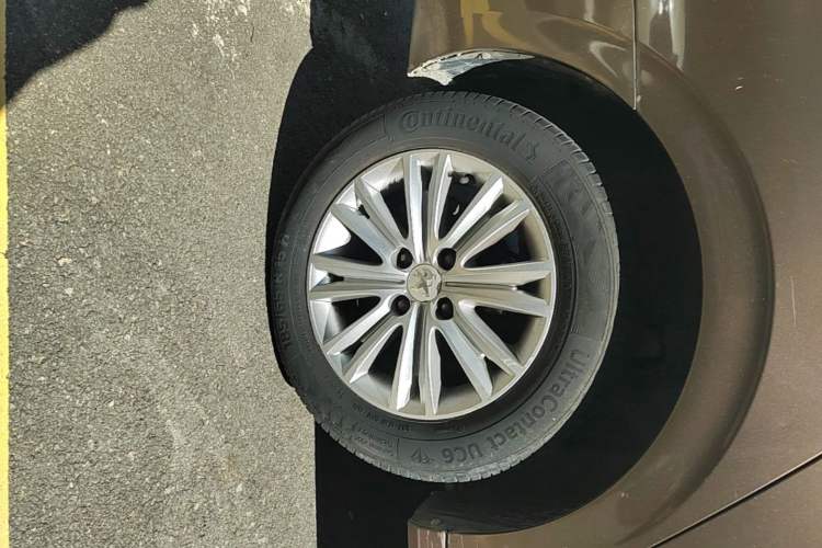 Used Peugeot 301 2014 1.6L Automatic Comfort Edition Right Rear Wheel Hub