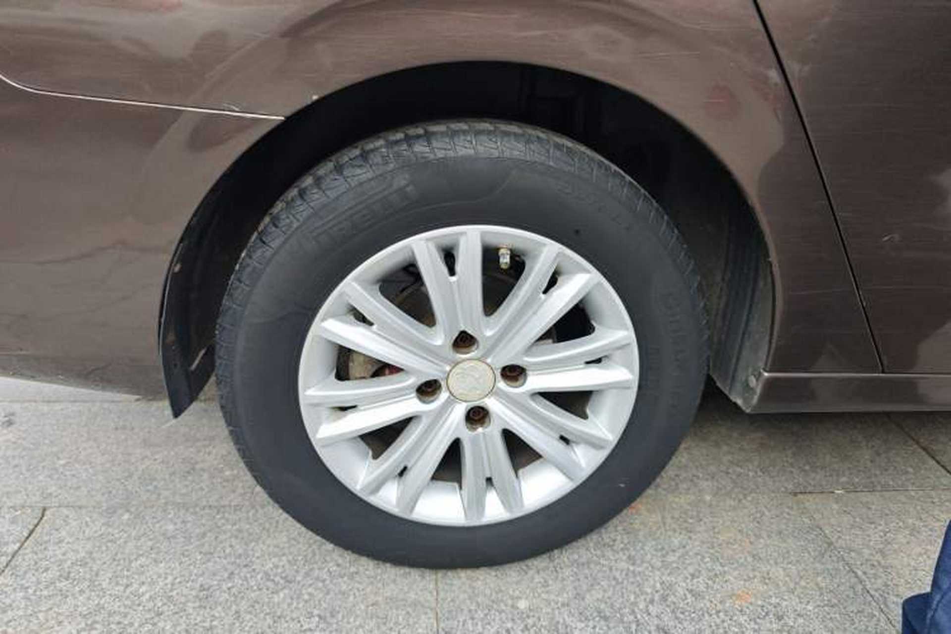 Used Peugeot 301 2014 1.6L Automatic Comfort Edition Right Rear Wheel Hub